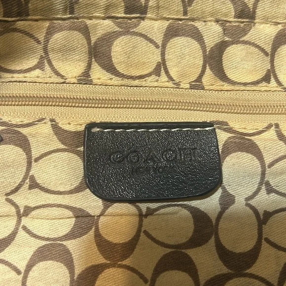 Coach Vintage Leather Tote Bag with Removable Adjustable Strap; Classic - Picture 6 of 6